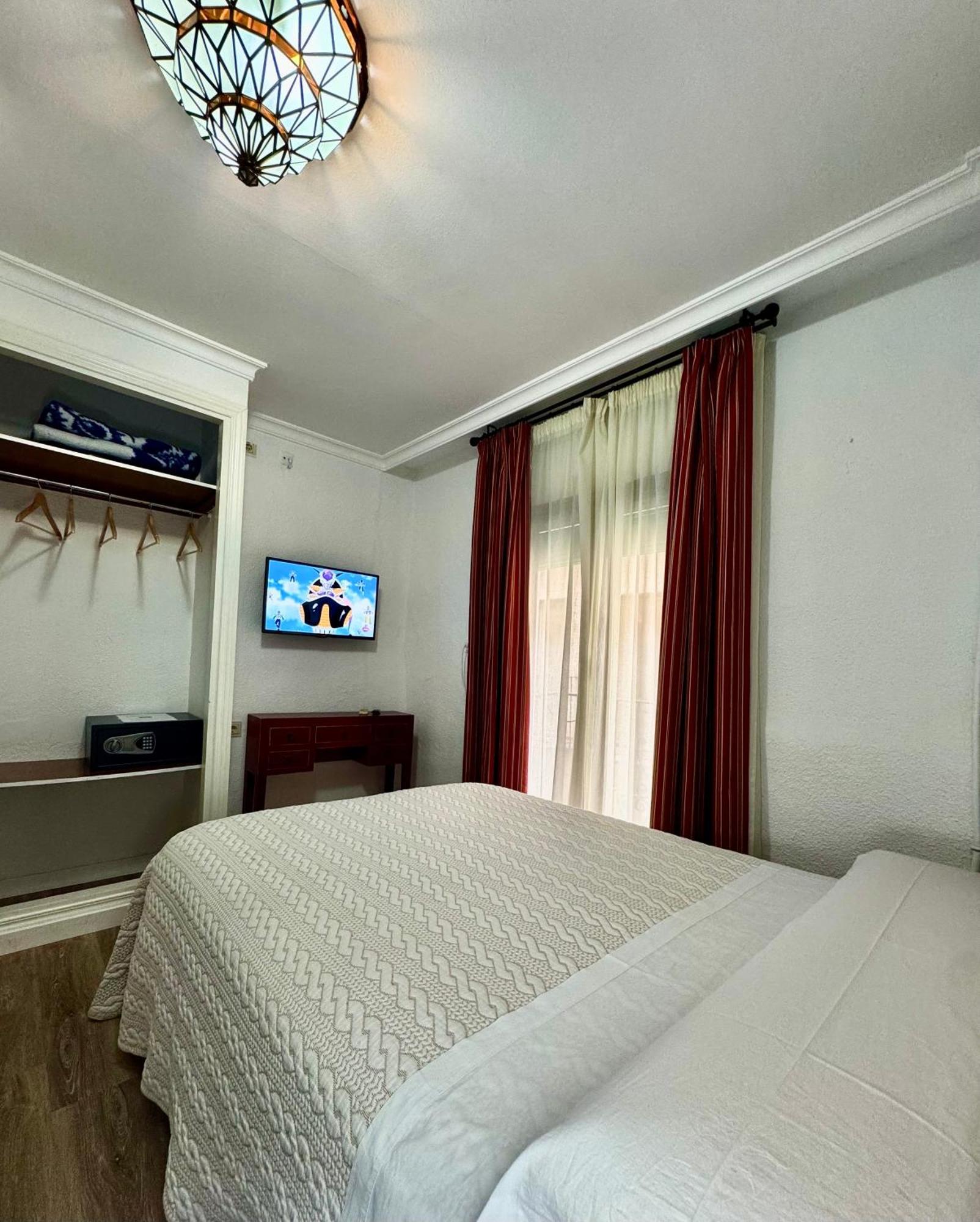 Pension Zurita Granada Exterior foto