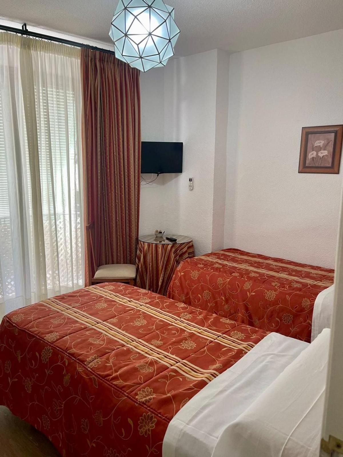 Pension Zurita Granada Exterior foto